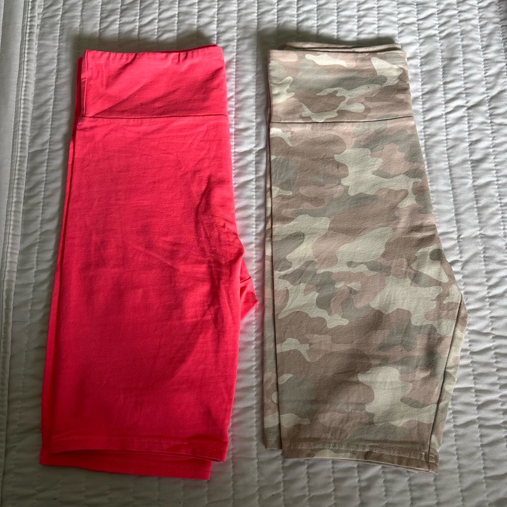 Medium camo and pink biker shorts